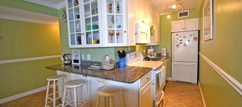 Seatime 303S-Oceanside 136th St, Free WiFi, Pool, Elev, W/D, AC