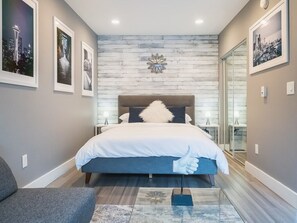 1 bedroom, iron/ironing board, travel cot, free WiFi