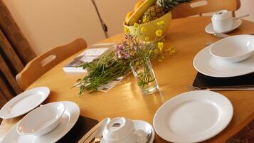 Cottage, Private Bathroom | Restaurant