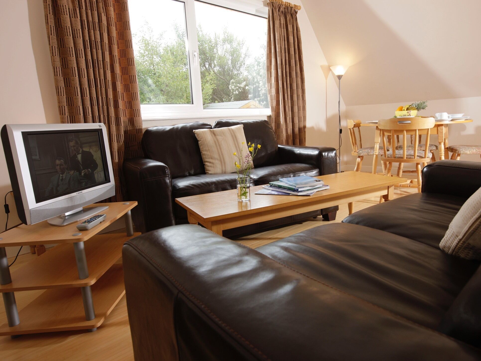 Cottage, Private Bathroom | Lounge