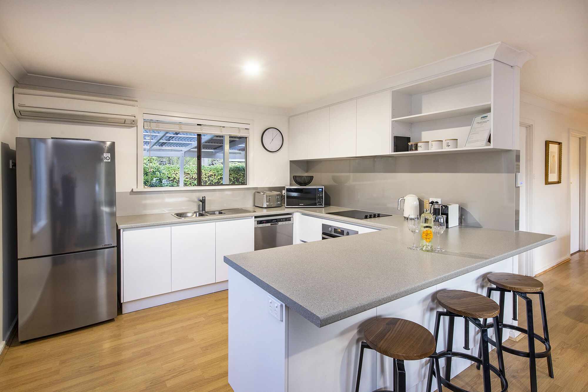 Dunsborough Cottage in Peron Ave — image 6