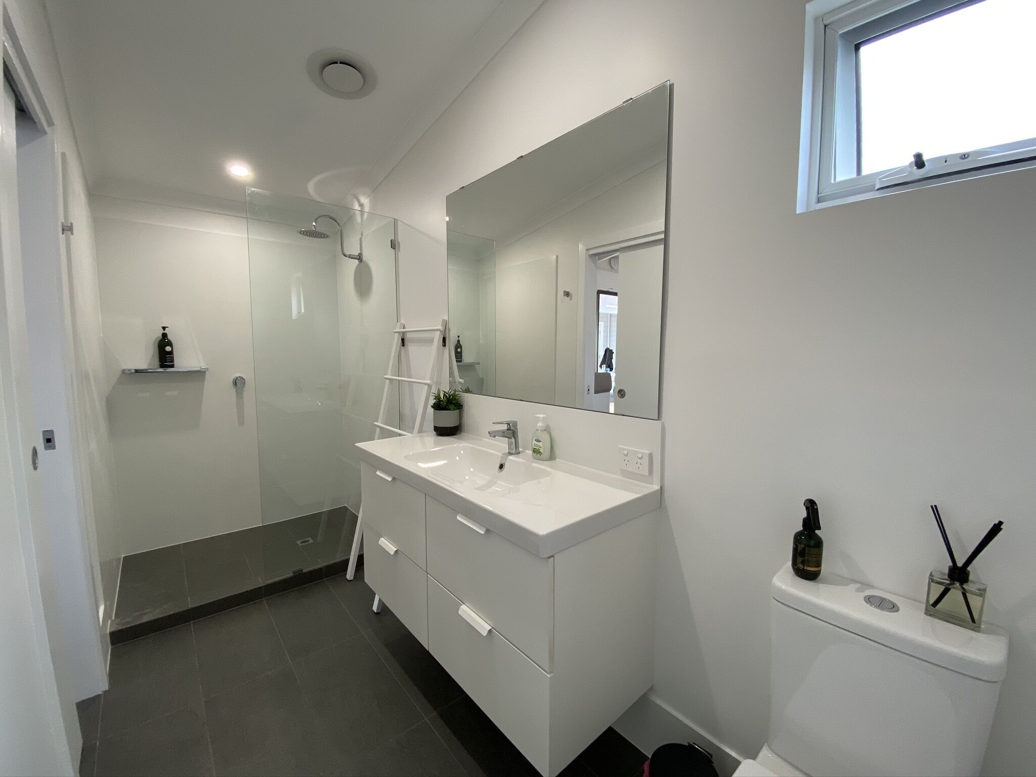 Dunsborough Cottage in Peron Ave — image 20