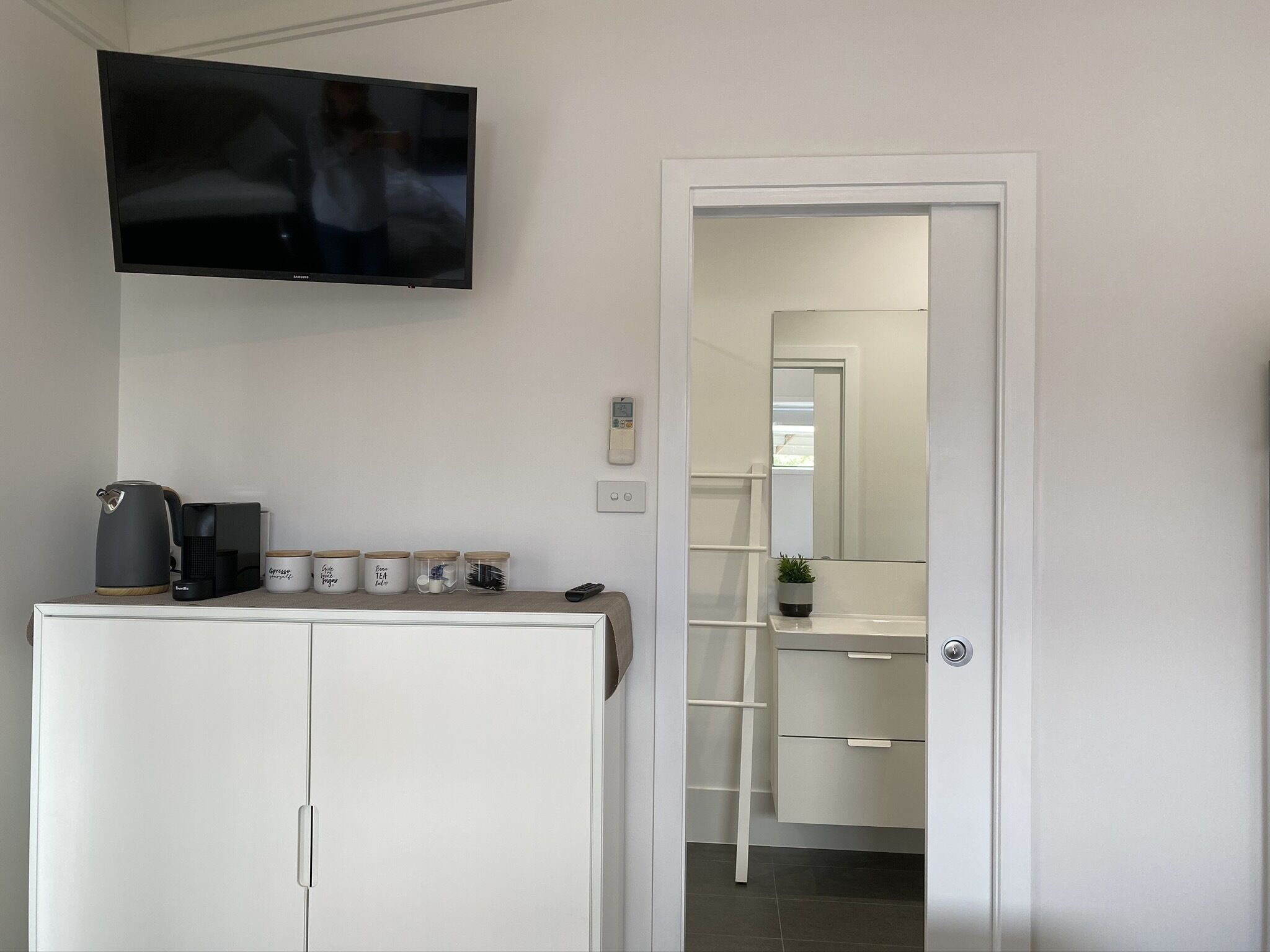 Dunsborough Cottage in Peron Ave — image 21