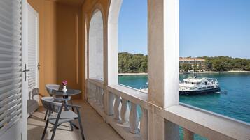 1 habitación, minibar, caja de seguridad en la habitación y escritorio