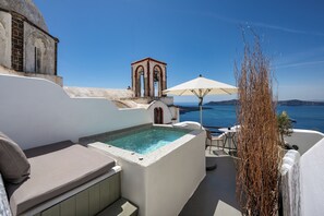 Cozy Suite, Outdoor Hot Tub | Balcony