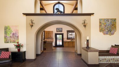 Enchanting 7BR Villa: Event Hall, Horses, Labyrinth, Wellness Center, fresh eggs