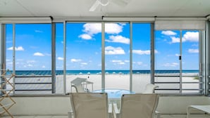 Interior - Island House Beach Resort 3S (Siesta Key)