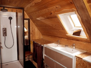 Casa de campo Deluxe, vista al jardín (B Liger Atlantel) | Baño