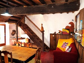 Casa rural, vistes al jardí (B Liger Atlantel) | Interior