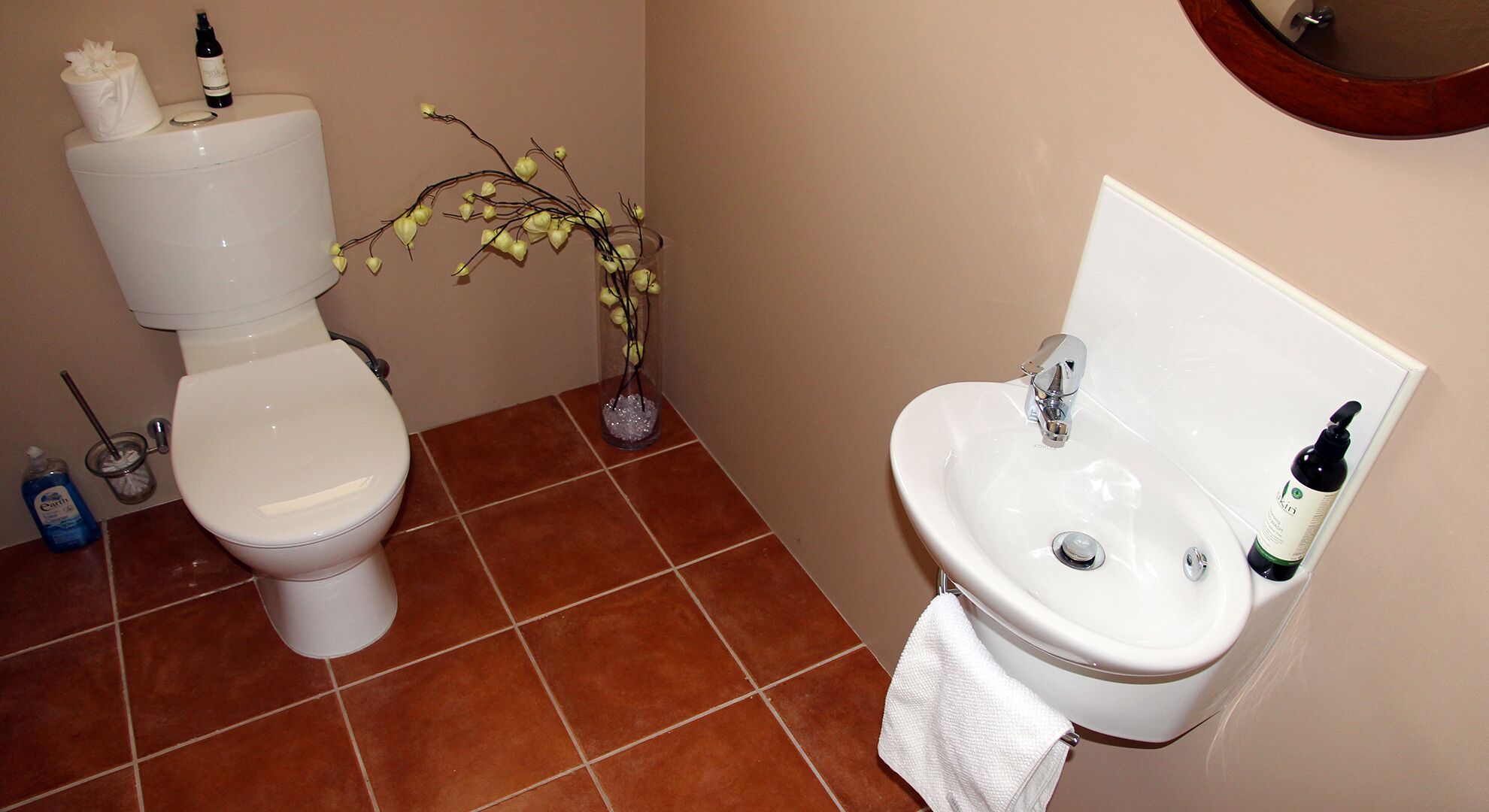 Ou+look BnB - Modern Luxury Apartment — image 16