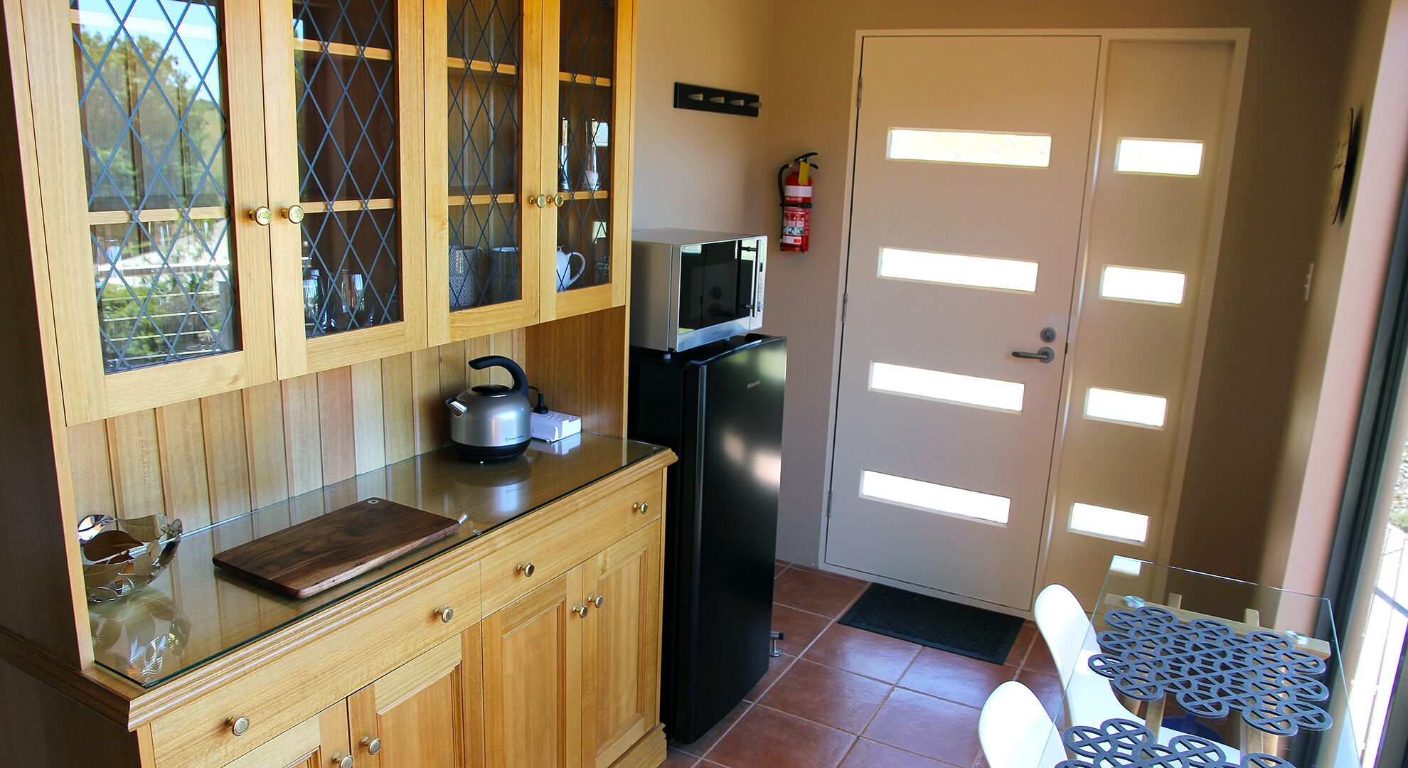 Ou+look BnB - Modern Luxury Apartment — image 6