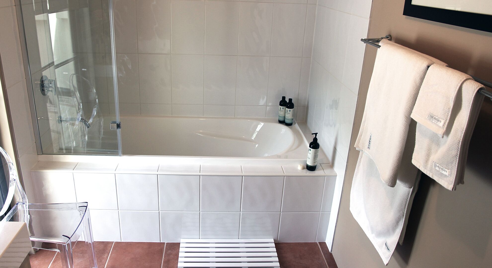 Ou+look BnB - Modern Luxury Apartment — image 15