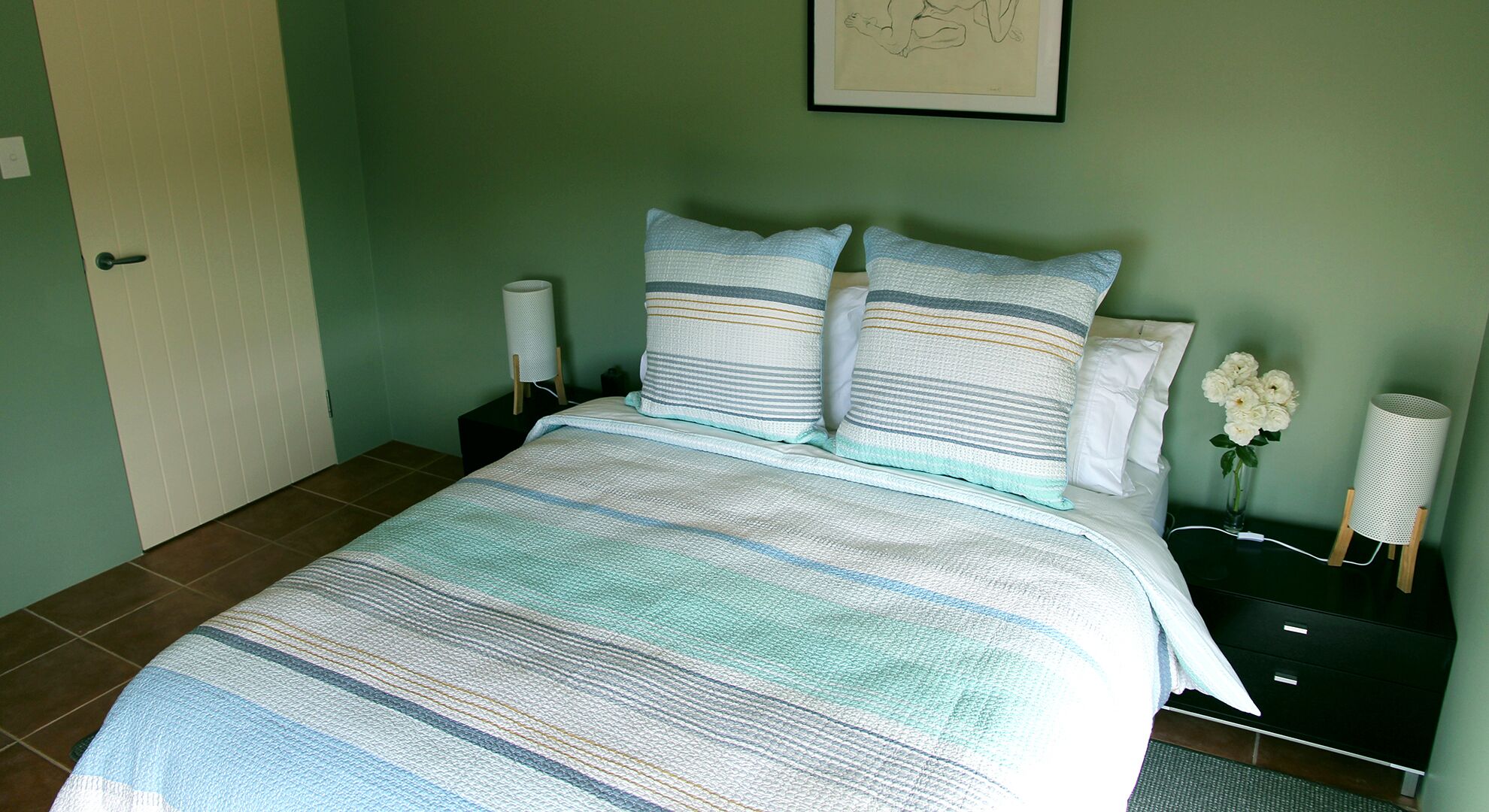 Ou+look BnB - Modern Luxury Apartment — image 9