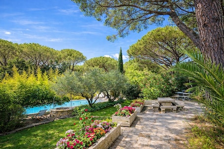 Le Gardon Cosy | 1 bedroom, premium bedding, minibar, individually decorated. La Bastide Des Pins