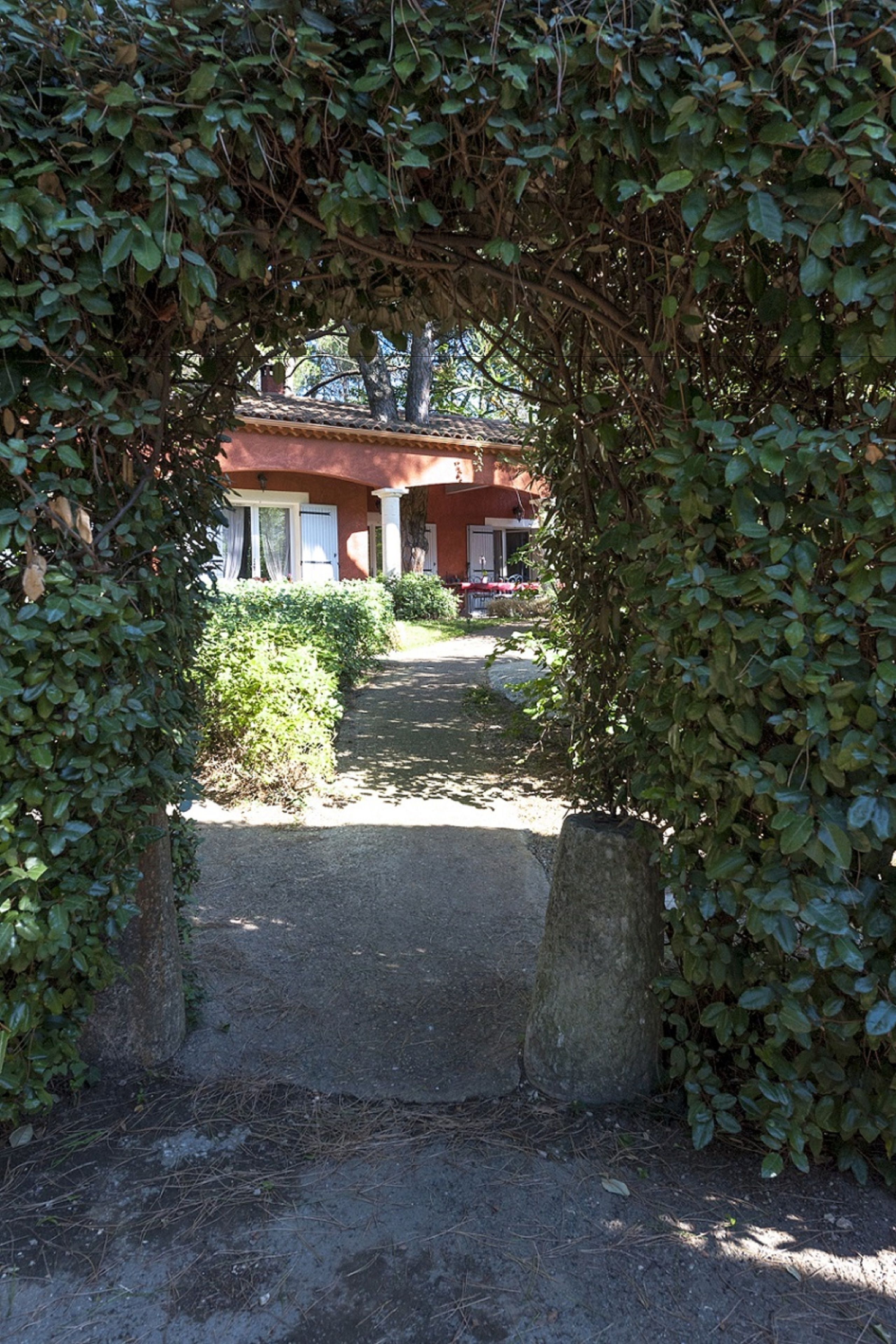 Entrada de la propiedad