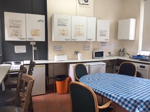 Interior - Hostel Ordnance (London)