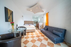 Panoramic Studio, Sea View | 1 bedroom, iron/ironing board, free WiFi, bed sheets