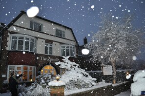 Façade de l’hébergement - soirée/nuit