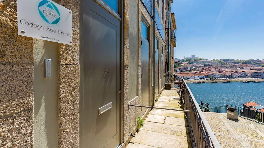 Feel Porto Codeçal Flats