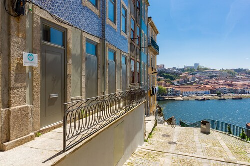 Feel Porto Codeçal Flats