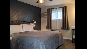 WiFi (free), bed sheets - Cedar Court Inn (Fish Creek)