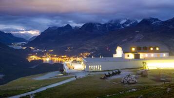 Front of property – evening/night