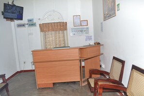 Interior - Hotel Thilon (Seeduwa - Katunayake)