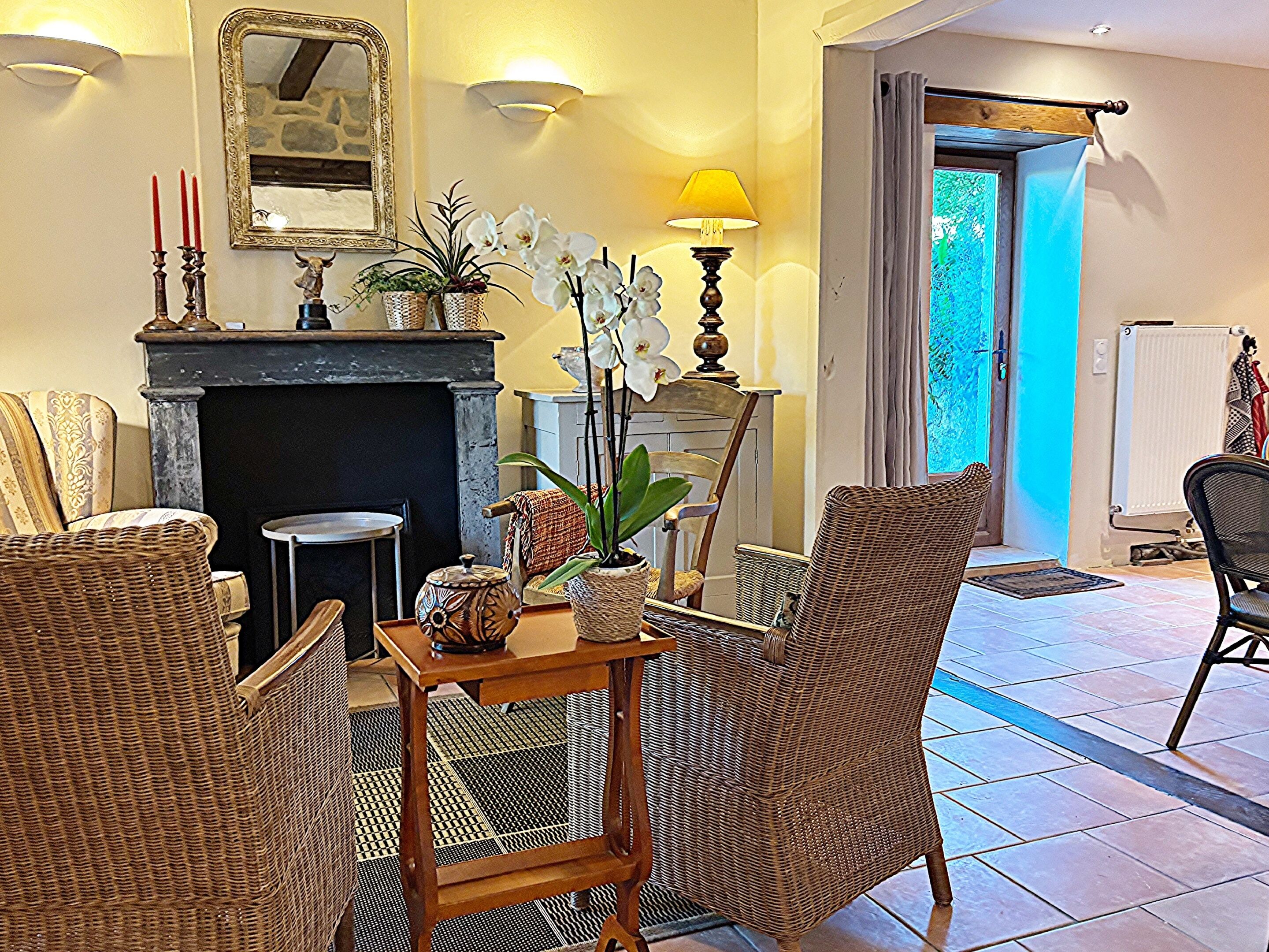 Maison, salle de bains attenante (Limousine) | Bar lounge