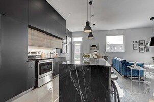 Apartamento, 2 habitaciones (3204) | Cocina privada | Frigorífico grande, microondas, horno y placa de cocina