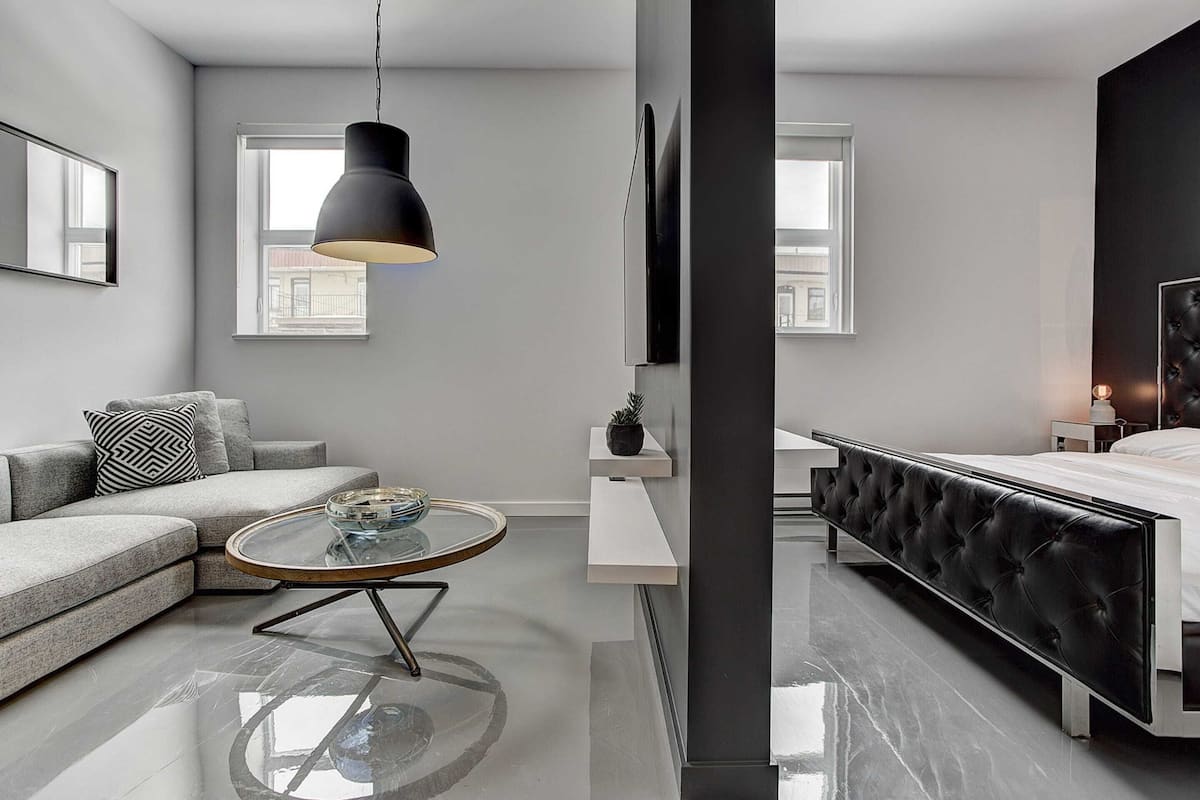 Double Room (3205) | 2 bedrooms, premium bedding, desk, soundproofing