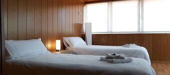 FULL APARTMENT OUTSIDE 20 'FROM BARCELONA. HUTB-017731.