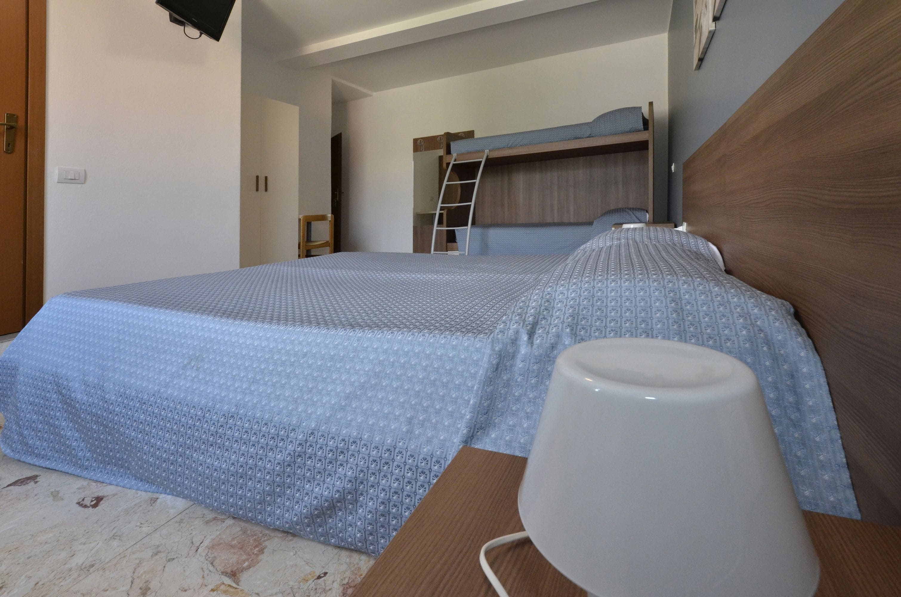 quadruple room | in-room safe, blackout curtains, cots/infant beds, free wifi