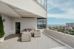 Exclusive Studio Suite | Veranda - Barkar ArCadia Apartments (Odesa)