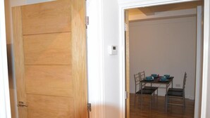 Family Apartment, 1 Queen Bed with Sofa bed, Kitchenette, City View | View from room - London Bridge Apartment (London)