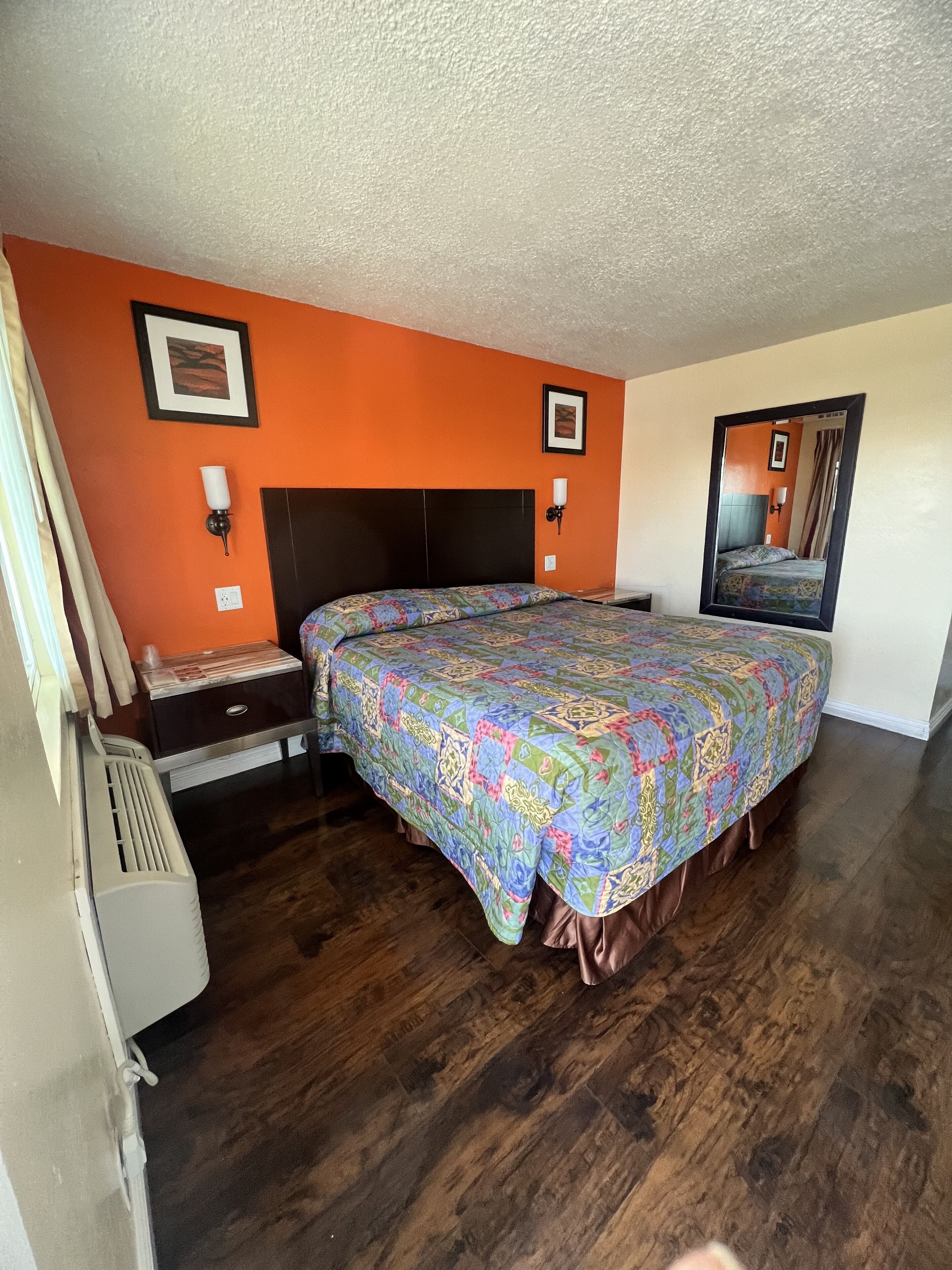 Photo - Walden Motel