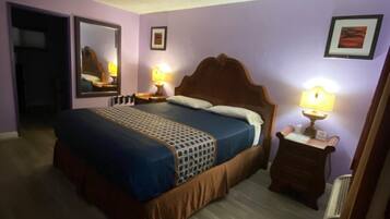 Bureau, fer et planche à repasser, Wi-Fi gratuit, draps fournis