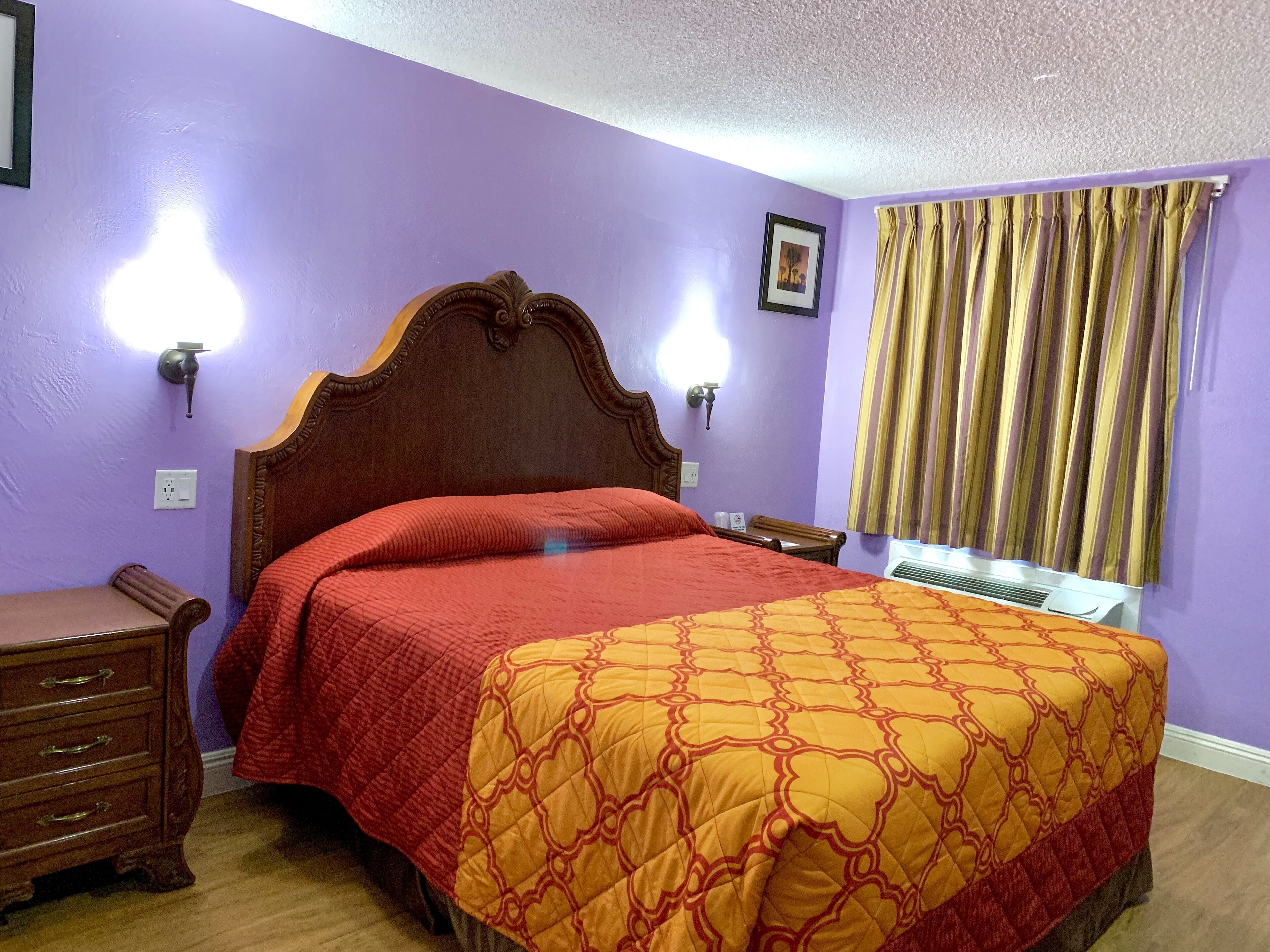 Photo - Walden Motel