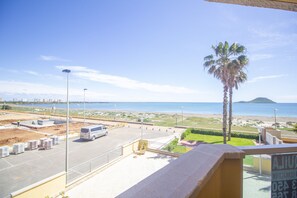 Property grounds - Listen to the sound of the med with this brand new fronline property! (La Manga del Mar Menor)