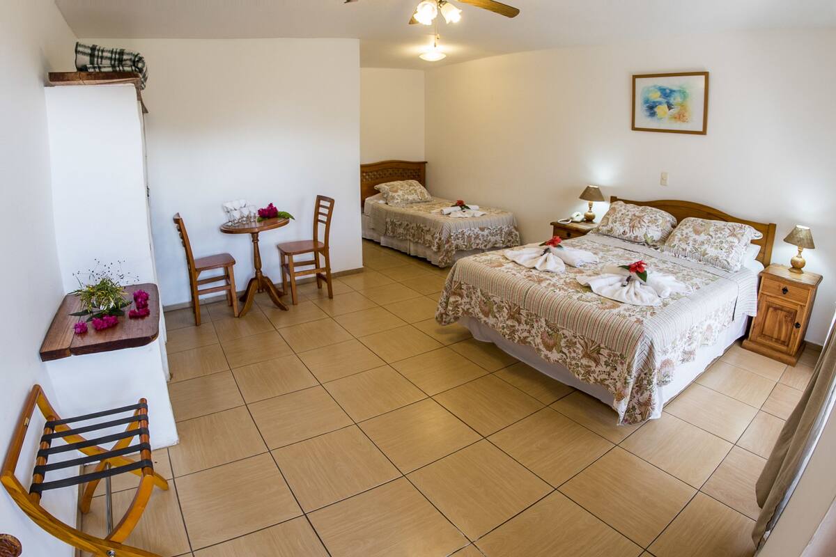 In-room safe, desk, bed sheets