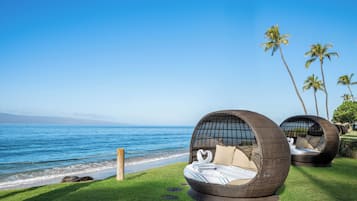 Am Strand, weißer Sandstrand, Sporttauchen, Schnorcheln