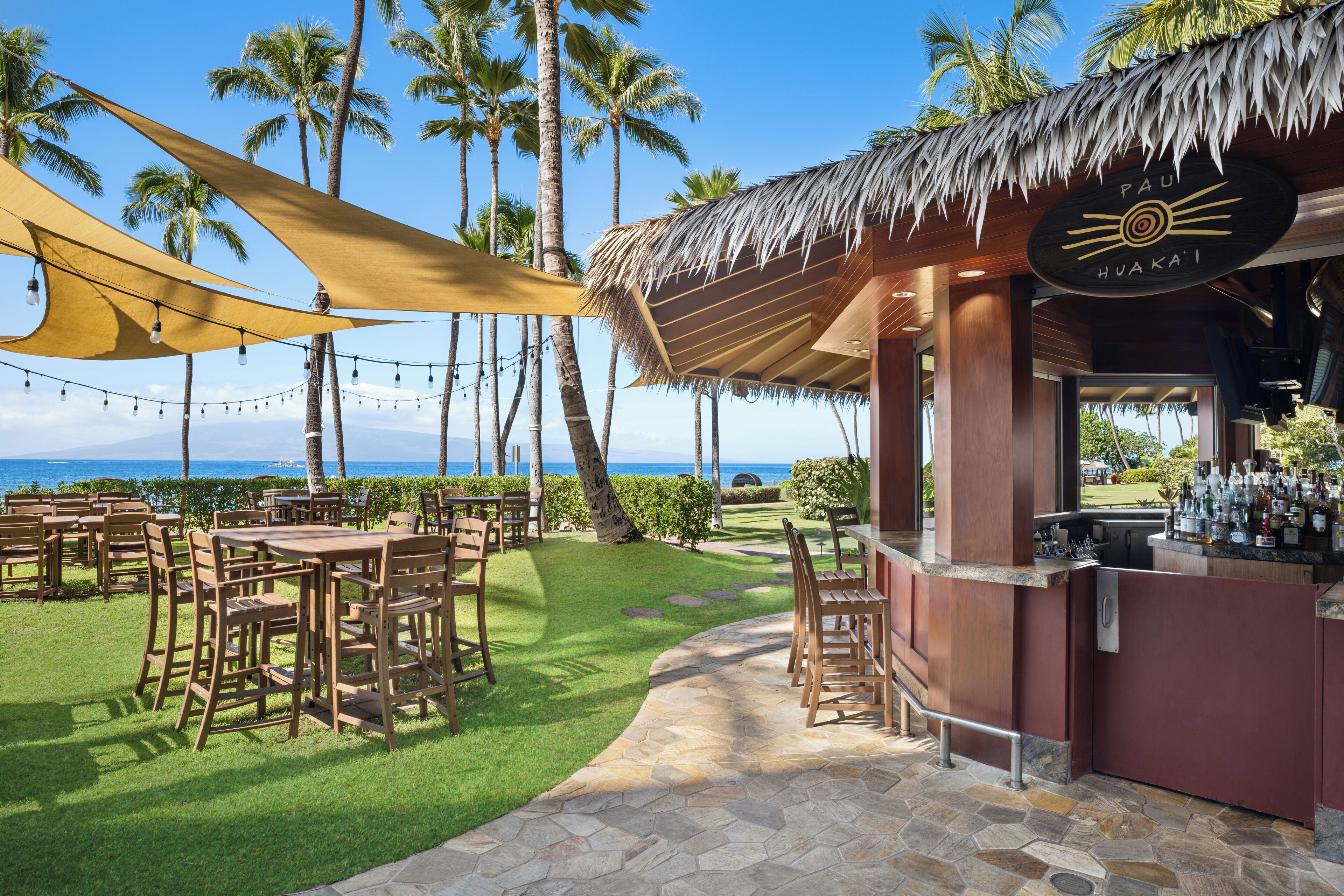 Poolside bar