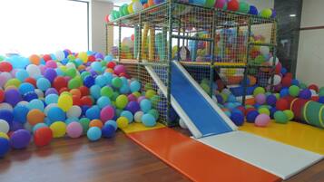 Children’s play area – indoor
