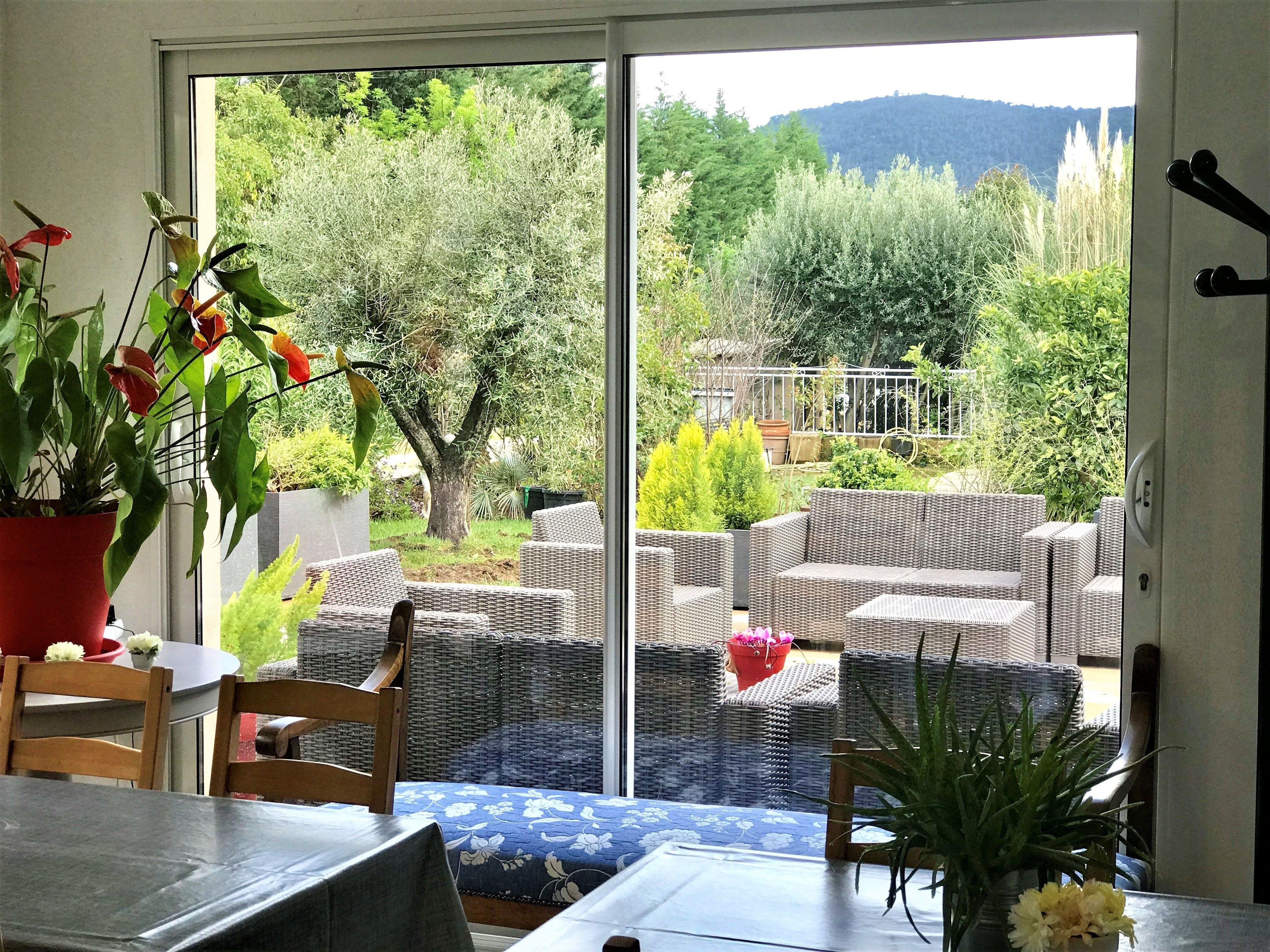 Kontinental frokost hver dag (EUR 16 per person)