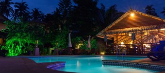 Villa 2 Chambres, 2 SdB, Piscine / Jacuzzi, Cocoteraie, Plage 400m