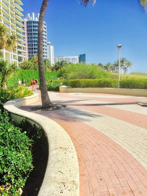 Property grounds - De Soleil Hotel on Ocean Drive (Miami Beach)