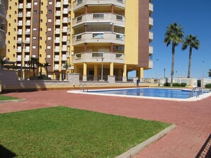 Pool - South facing, modern apartment with views to both seas!! (La Manga del Mar Menor)