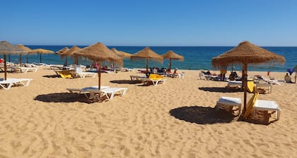 Calçadão- direkt am Meer, herrliche Aussicht, geräumig und gemütlich
