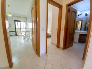 Interior - Calçadão- Sea Front, Magnificent View, Spacious and Cozy (Quarteira)