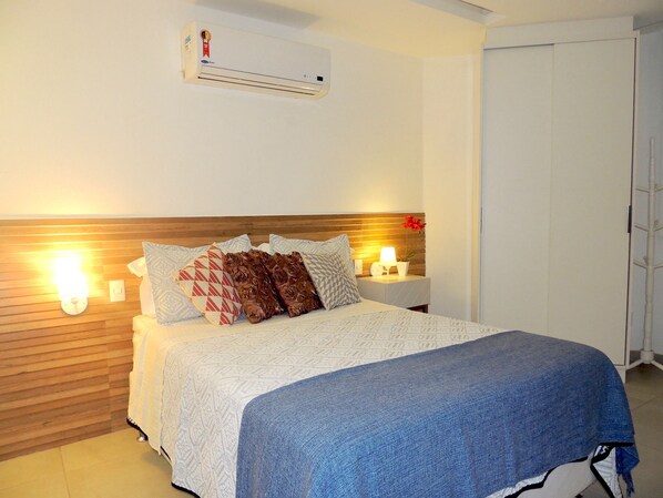 スタジオ ダブルベッド 1 台ソファーベッド付き | アイロン / アイロン台、WiFi (無料)、ベッドシーツ