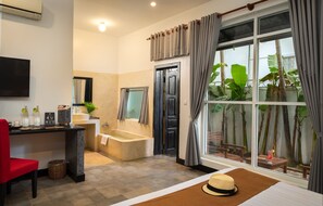 Deluxe Double Room, Garden View | Premium bedding, minibar, in-room safe, desk - Landing Zone Boutique Hotel (Siem Reap)